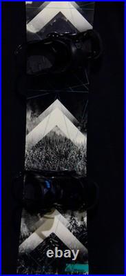 Alibi Motive Snowboard Size 163w CM With Burton Large Bindings