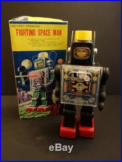 All Original HORIKAWA Fighting Space Man Robot Batt Op 1967 Mint + Box Japan