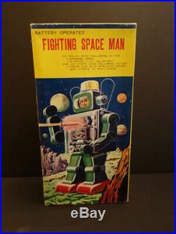 All Original HORIKAWA Fighting Space Man Robot Batt Op 1967 Mint + Box Japan
