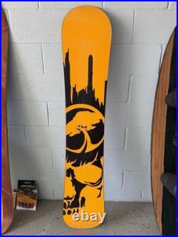 Arbor Snowboard The Skull