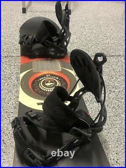 Arbor Westmark Camber Snowboard 159 Midwide With Flow NX2 GT hybrid Bindings M/L