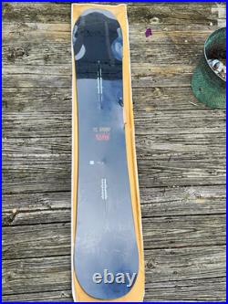 Burton Amplifier All-Mountain Snowboard. BRAND NEW