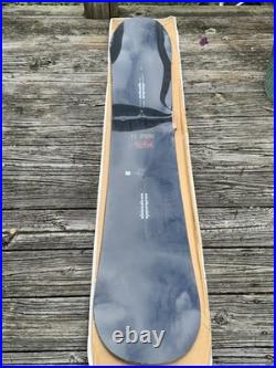 Burton Amplifier All-Mountain Snowboard. BRAND NEW