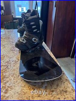 Burton Clash SNOWBOARD SIZE 145 cm WITH BINDINGS, & Men's Size 10 Boots Package