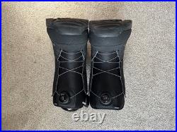 Burton Moto snowboard boots size 11.5 mens, only worn once