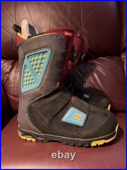 DC Men's Status 2012 Demo Snowboard Boots Maroon Black Aerotech- US Size 10 RARE