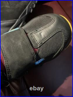 DC Men's Status 2012 Demo Snowboard Boots Maroon Black Aerotech- US Size 10 RARE