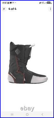 Deluxe XPLOROR size 11 snowboard boots new with box