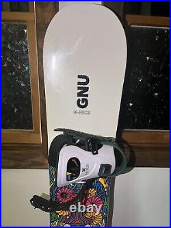 Gnu B-nice Snowboard Size 145 CM With Gnu Medium Bmbw Bindings