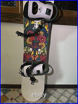 Gnu B-nice Snowboard Size 145 CM With Gnu Medium Bmbw Bindings