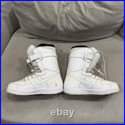 Nike Men's Snowboard Boots Size 10 White Traditional Lace Ankle Strap Medium