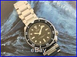 RARE 1996 SEIKO DIVER 7002-7000 WithBLK DIAL ALL ORIG. With2 BANDS. MINT