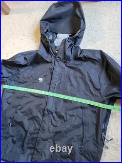 RARE NWT Mountain Hardwear Typhoon GTX Ultra Light Hardshell Jacket ALL BLACK