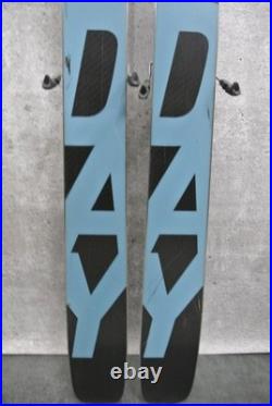 SKIS All Mountain / Freeride LINE SICK DAY 104 -186cm