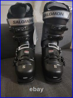 Salomon S/PRO FLEX 80 WIDE LAST ski boot. Designed for skiers with wider feet