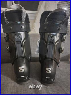 Salomon S/PRO FLEX 80 WIDE LAST ski boot. Designed for skiers with wider feet