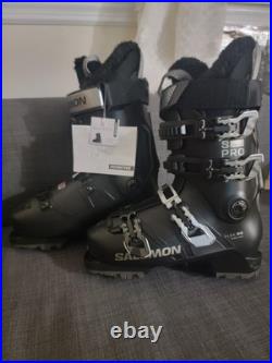 Salomon S/PRO FLEX 80 WIDE LAST ski boot. Designed for skiers with wider feet