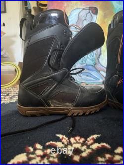 Thirtytwo Men's Snowboarding Boots Size 10
