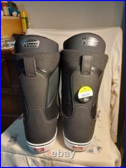 VANS Aura OG Men's Snowboard Boots Black/White BOA Dial Heat Moldable, Med