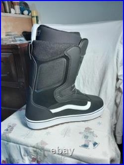 VANS Aura OG Men's Snowboard Boots Black/White BOA Dial Heat Moldable, Med
