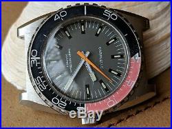 Vintage 1976 Bulova Caravelle Diver withMint Dial, Patina, All SS Case, Runs Strong
