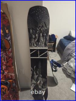 Yes. Standard Uninc Snowboard 153cm